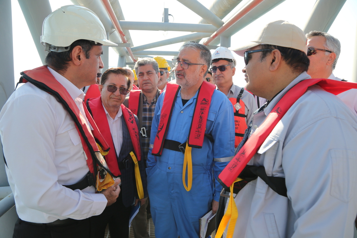 اسکله غربی + مدیرعامل + آذرپاد 21