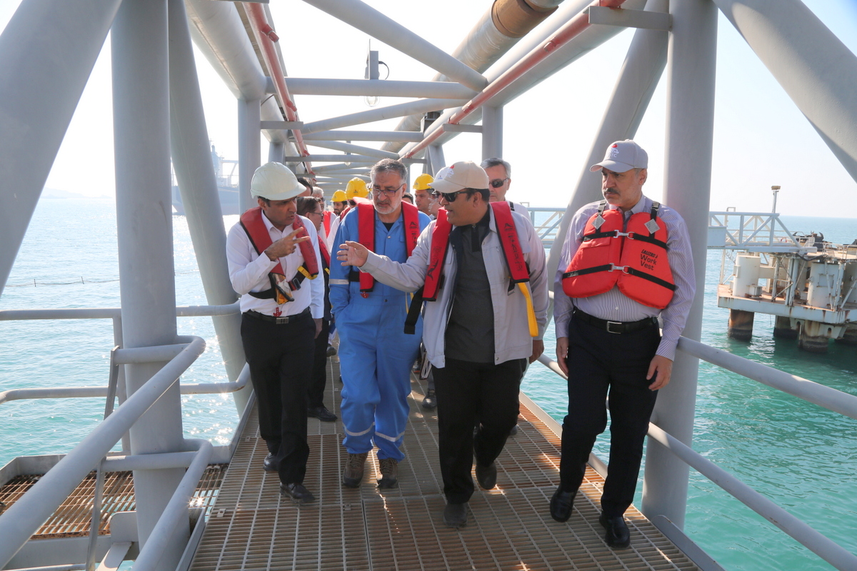 اسکله غربی + مدیرعامل + آذرپاد 22