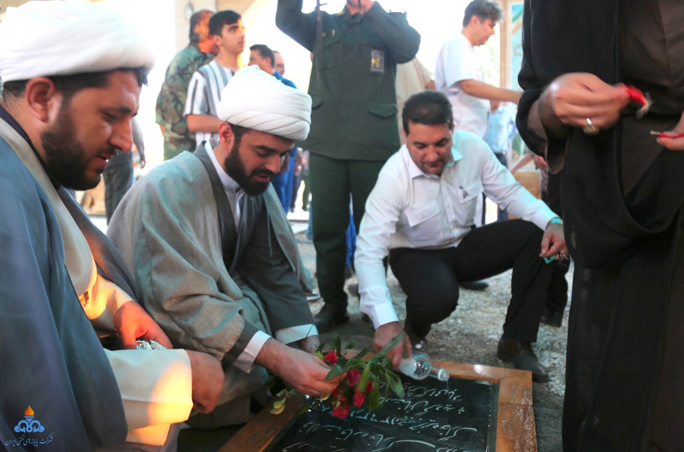 غبارروبی گلزار شهدا+ هفته بسیج 1