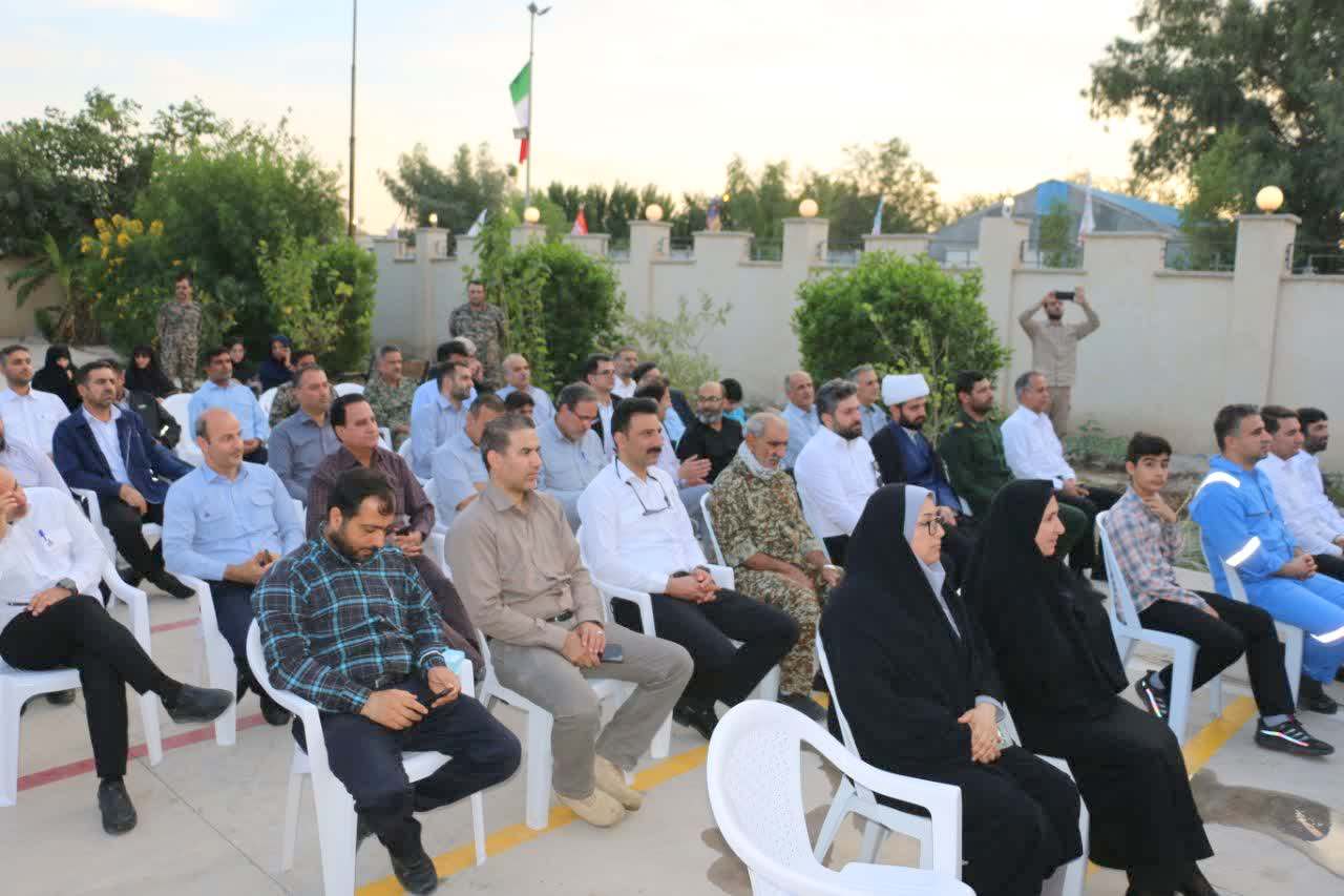 نمایشگاه هفته بسیج در پایانه نفتی خارگ 2