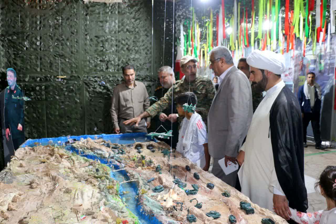 نمایشگاه هفته بسیج در پایانه نفتی خارگ 8