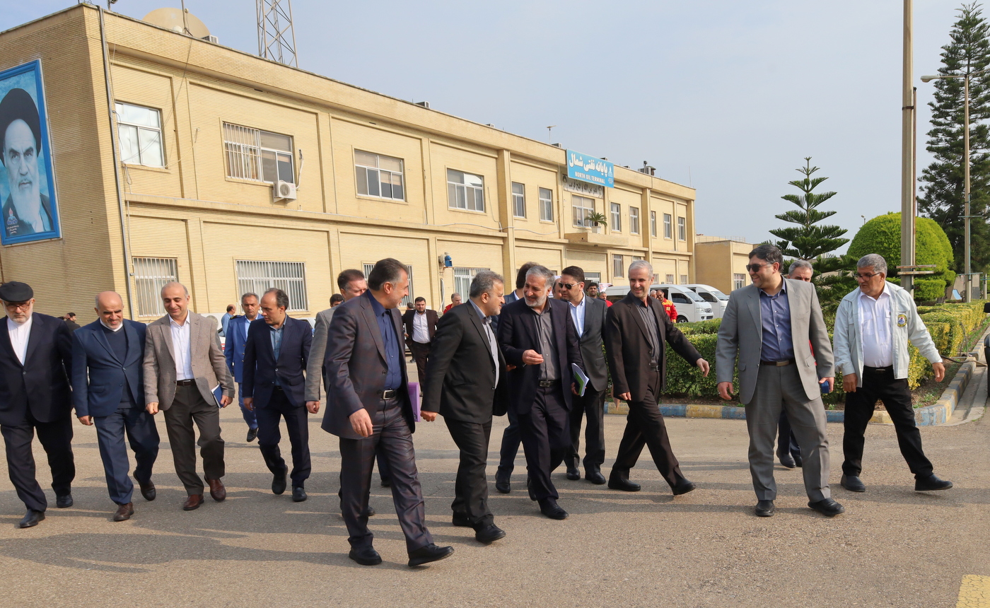 بازدید پایانه نفتی شمال + معاون وزیر در امور بین الملل و بازرگانی +  سیدعلی محمد موسوی+ عباس اسدروز+ عل معلمی 7