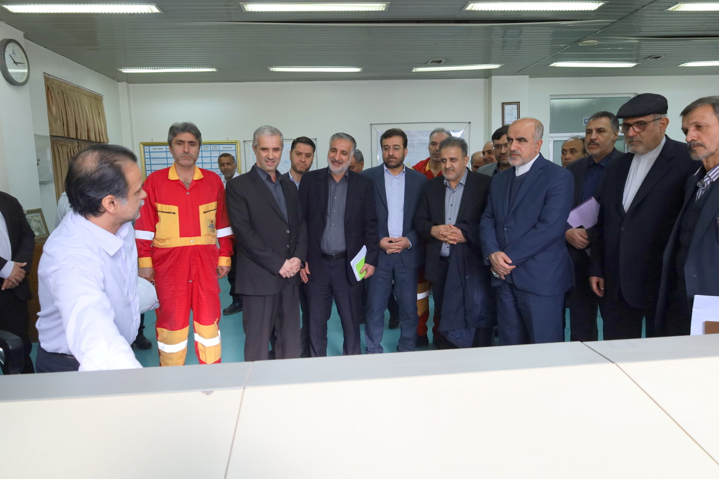 بازدید پایانه نفتی شمال + معاون وزیر در امور بین الملل و بازرگانی +  سیدعلی محمد موسوی+ عباس اسدروز+ عل معلمی 10