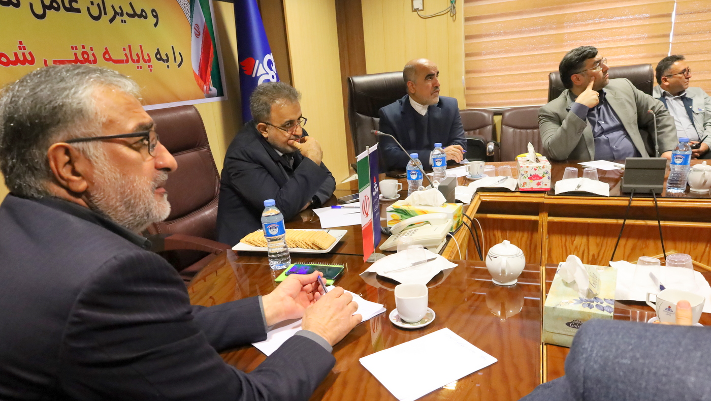 بازدید پایانه نفتی شمال + معاون وزیر در امور بین الملل و بازرگانی +  سیدعلی محمد موسوی+ عباس اسدروز+ عل معلمی 29