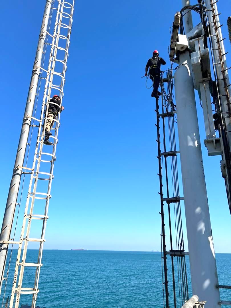 تعمیر بازوی بارگیری +اسکله شرقی خارگ + HSE+تعمیرات  1