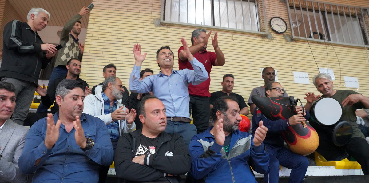 قهرمانی تیم حراست در مسابقات فوتسال کارکنان بالای ۴۵ سال پایانه‌های نفتی ایران 11