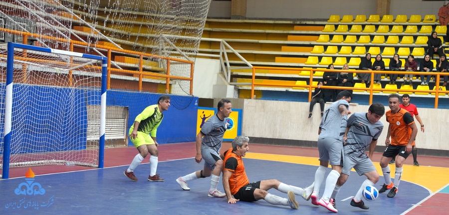 فوتسال کارکنان بالای 45 سال  37