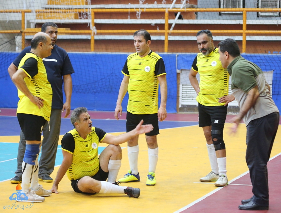 فوتسال کارکنان بالای 45 سال  64