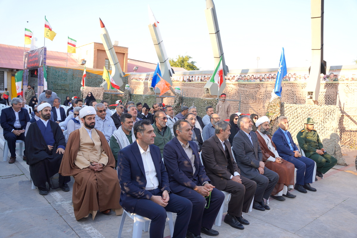 نمایشگاه روایی و تجسمی مقاومت در جزیره خارگ  17