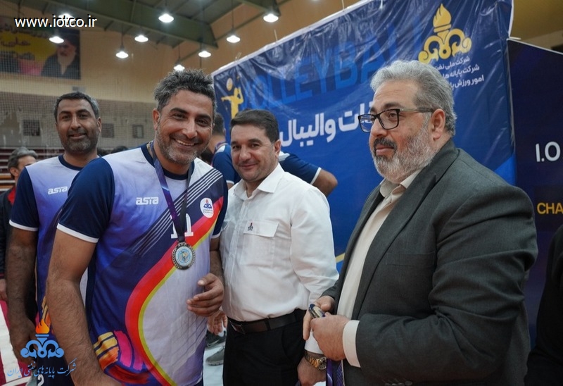 والیبال کارکنان خارگ 8