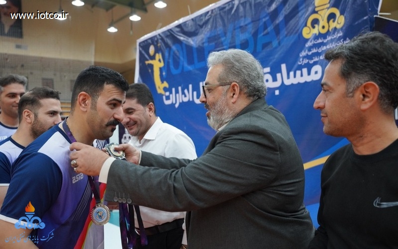 والیبال کارکنان خارگ 9