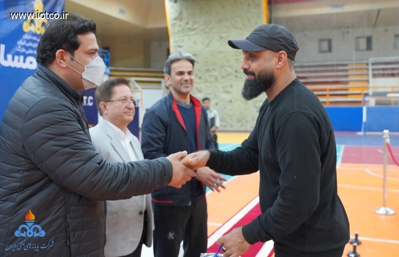 والیبال کارکنان خارگ 16