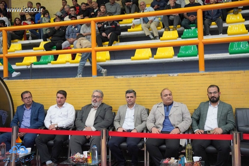 والیبال کارکنان خارگ 28