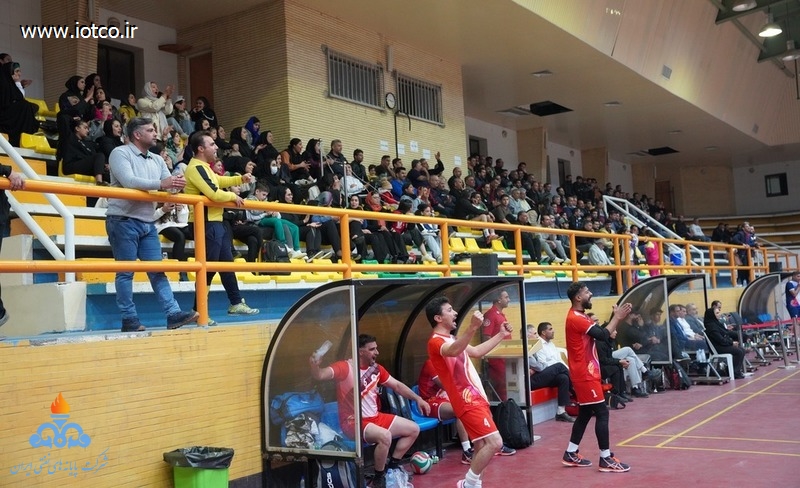 والیبال کارکنان خارگ 30