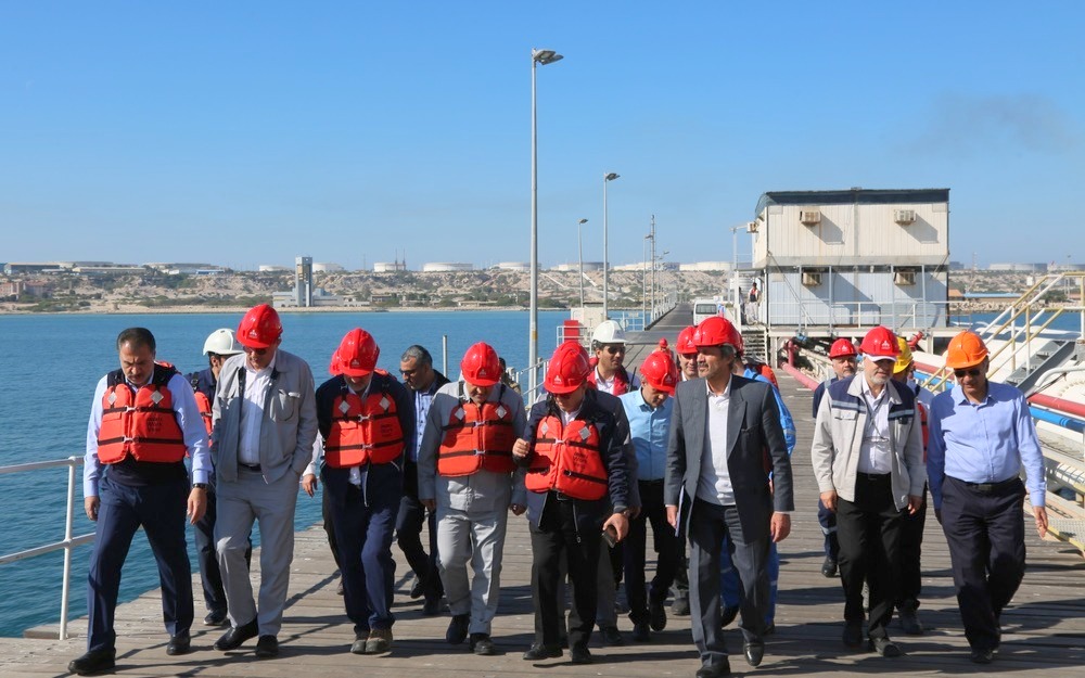 معاون امور بین الملل و بازرگانی وزیر نفت + سید علی محمد موسوی+ عباس اسدروز + پایانه های نفتی ایران 16