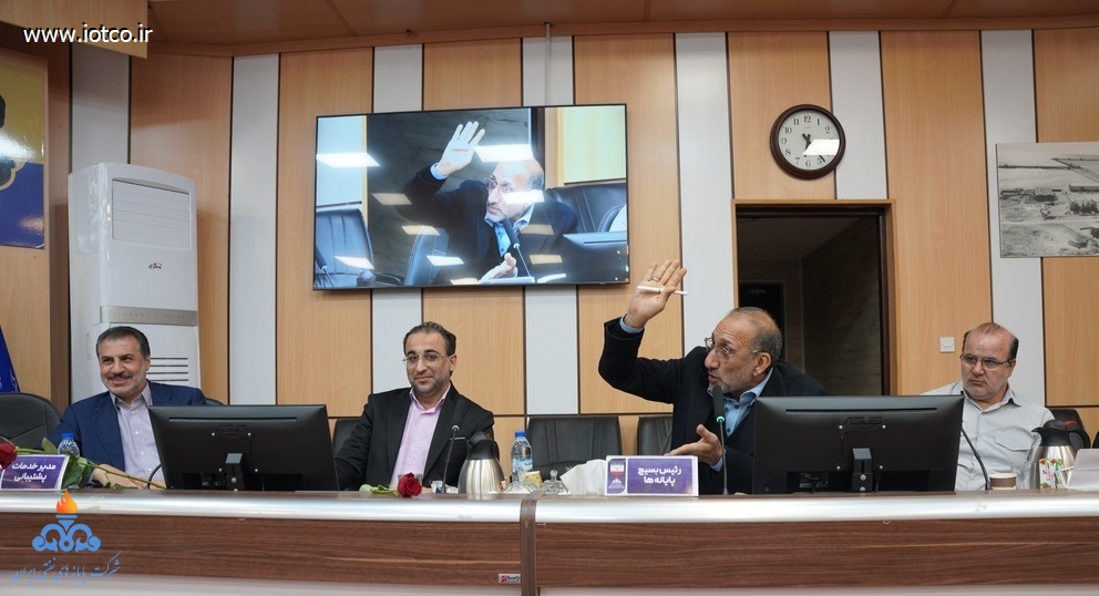 نخستین گردهمایی مدیران تاریخ عملیات عمومی خارگ 12