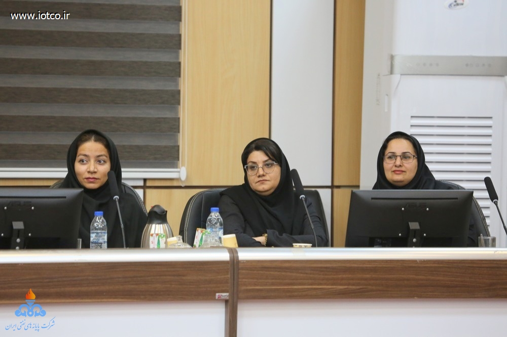 نخستین گردهمایی مدیران تاریخ عملیات عمومی خارگ 32