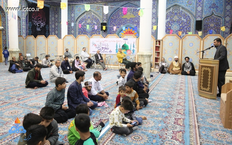 برگزاری مراسم عید سعید مبعث در پایانه نفتی خارگ 12