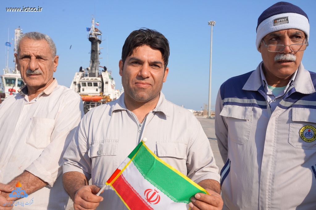 12 بهمن ماه  7