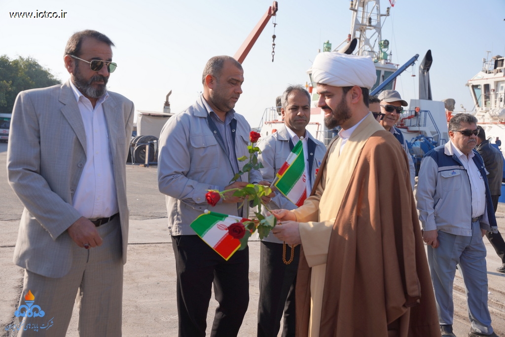 12 بهمن ماه  10