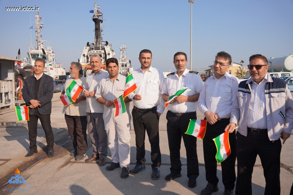 12 بهمن ماه  18