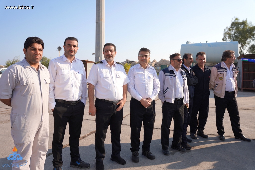 12 بهمن ماه  21