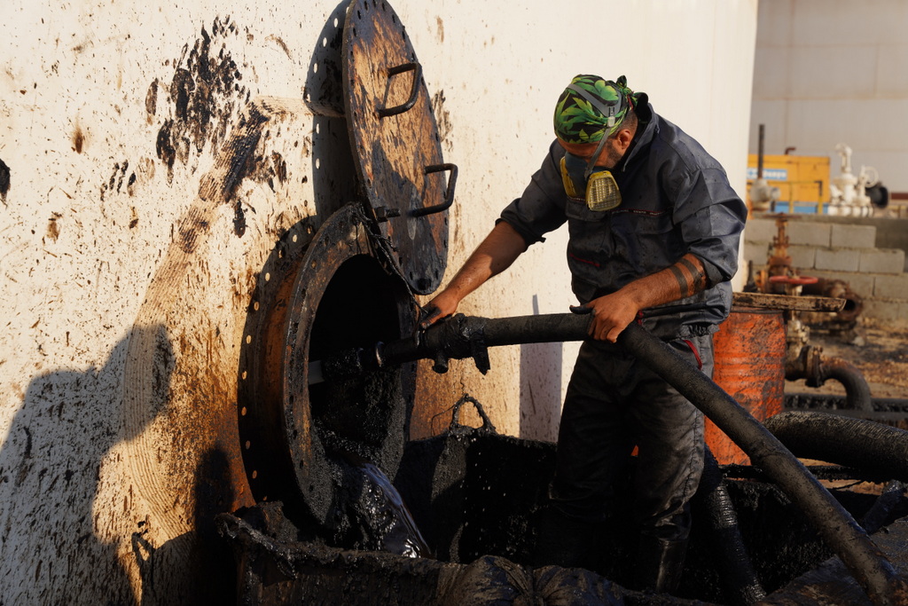 مخازن ذخیره سازی + میری+ نوسازی تاسیسات 18