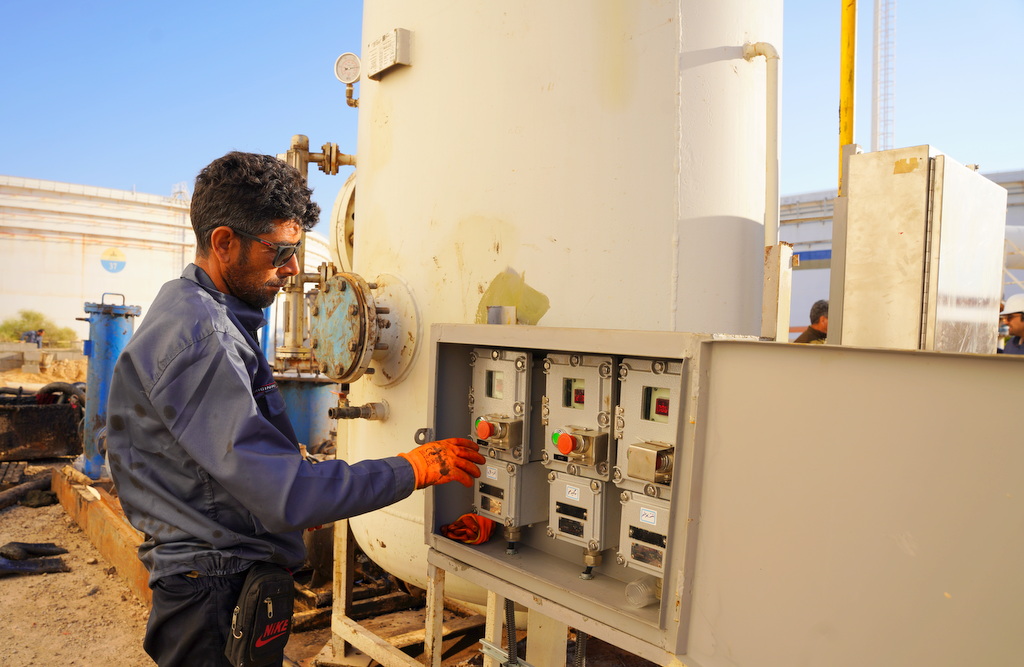 مخازن ذخیره سازی + میری+ نوسازی تاسیسات 19