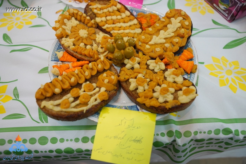کیک و شیرینی + غذا + نان محلی 5