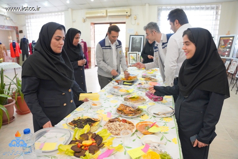 کیک و شیرینی + غذا + نان محلی 6