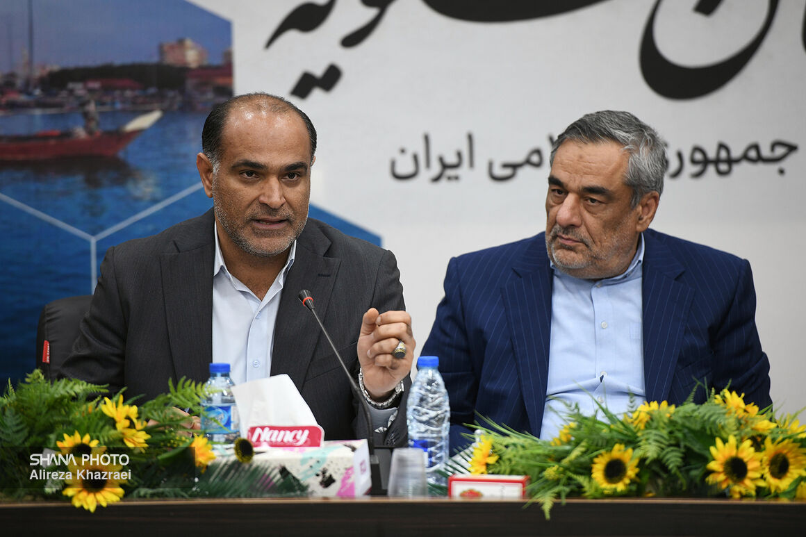 نشست شورای توسعه و برنامه‌ریزی شهرستان عسلویه 9