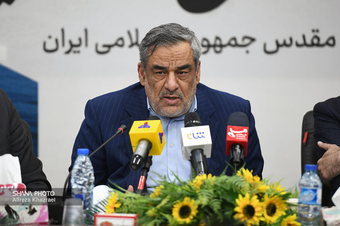 نشست شورای توسعه و برنامه‌ریزی شهرستان عسلویه 17