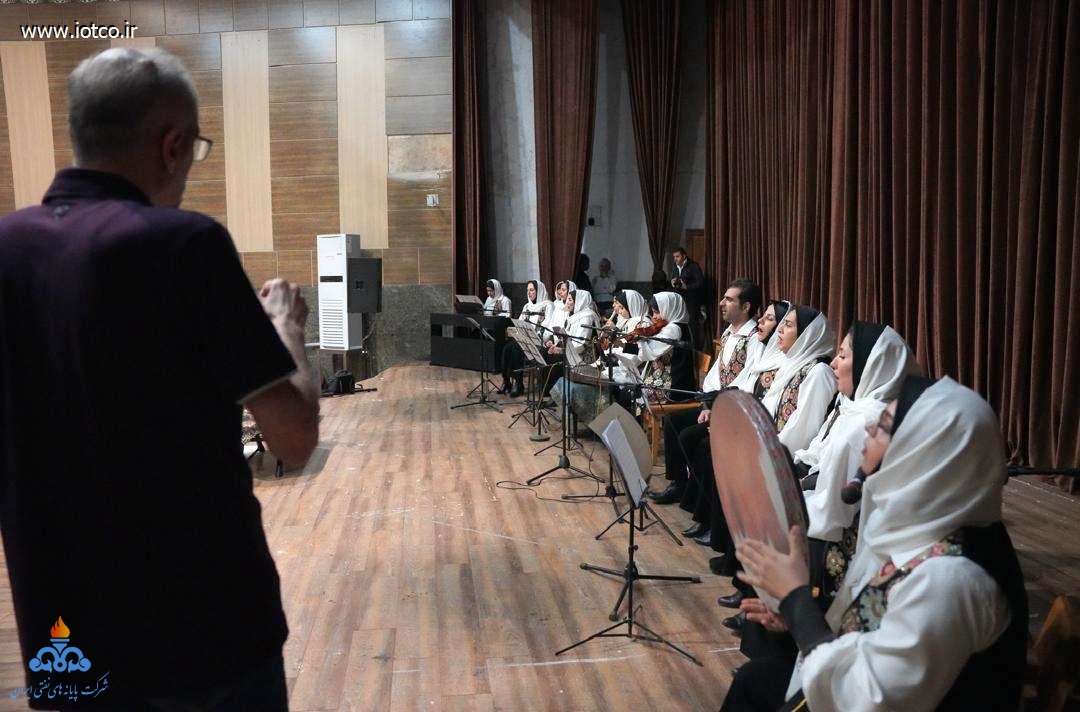 گروه موسیقی «نوای ققنوس» +شرکت پایانه‌های نفتی ایران +چهلمین جشنواره بین‌المللی موسیقی فجر 4