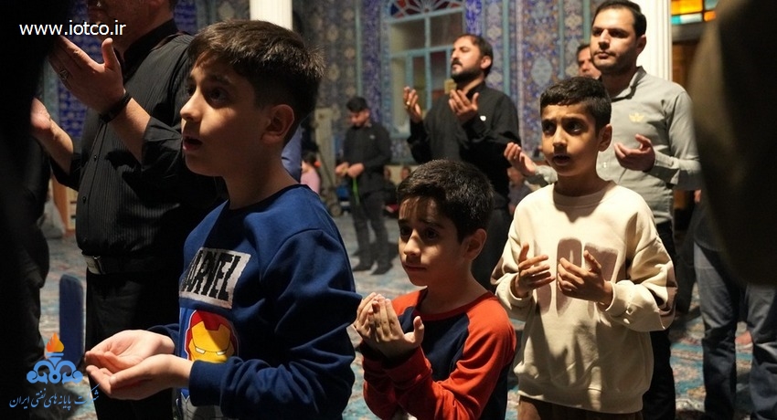 مراسم احیای شب بیست و یکم رمضان در پایانه نفتی خارگ 2