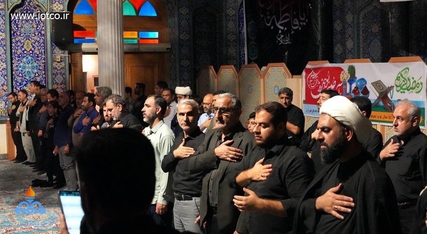 مراسم احیای شب بیست و یکم رمضان در پایانه نفتی خارگ 4