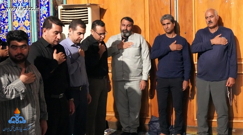 مراسم احیای شب بیست و یکم رمضان در پایانه نفتی خارگ 12