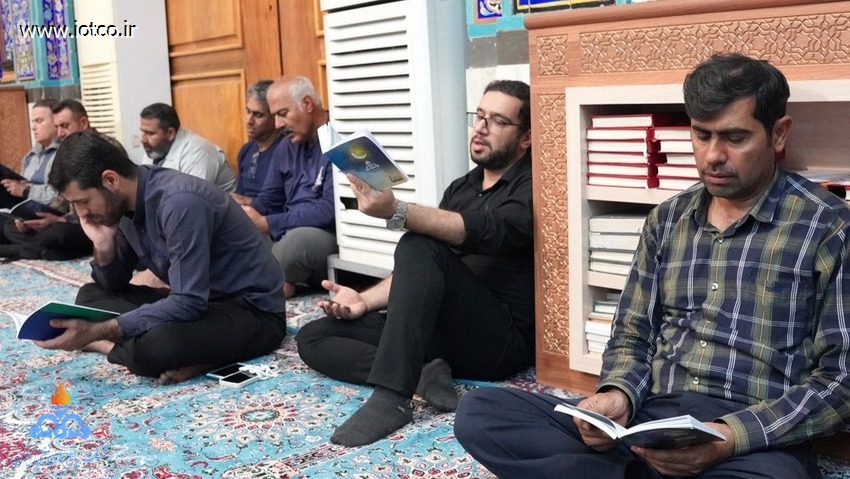 مراسم احیای شب بیست و یکم رمضان در پایانه نفتی خارگ 25