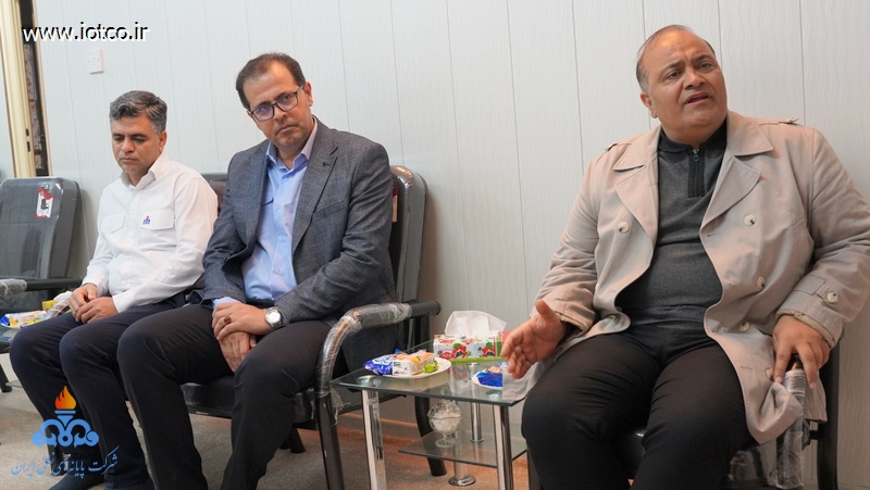 محمودکارگر+ امام جمعه + سید علی میری + رییس پایانه نفتی خارگ+ سال نو  4