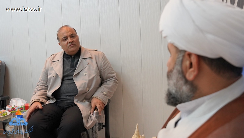 محمودکارگر+ امام جمعه + سید علی میری + رییس پایانه نفتی خارگ+ سال نو  5