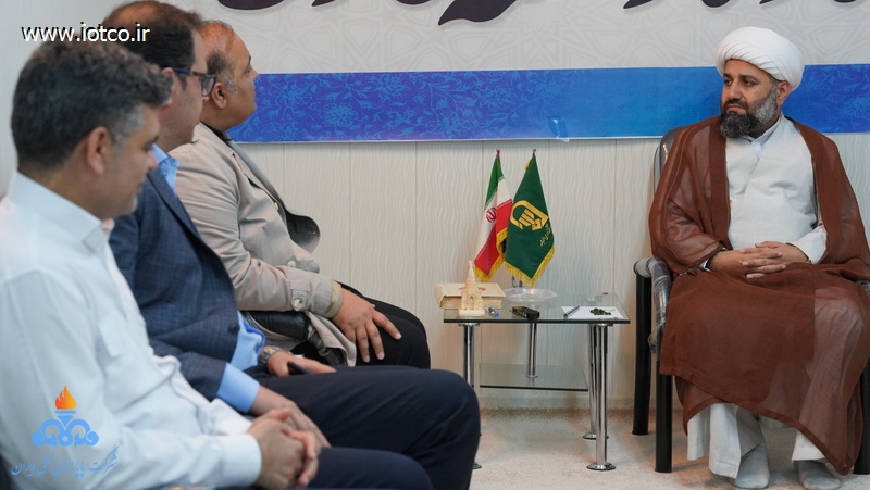 محمودکارگر+ امام جمعه + سید علی میری + رییس پایانه نفتی خارگ+ سال نو  6