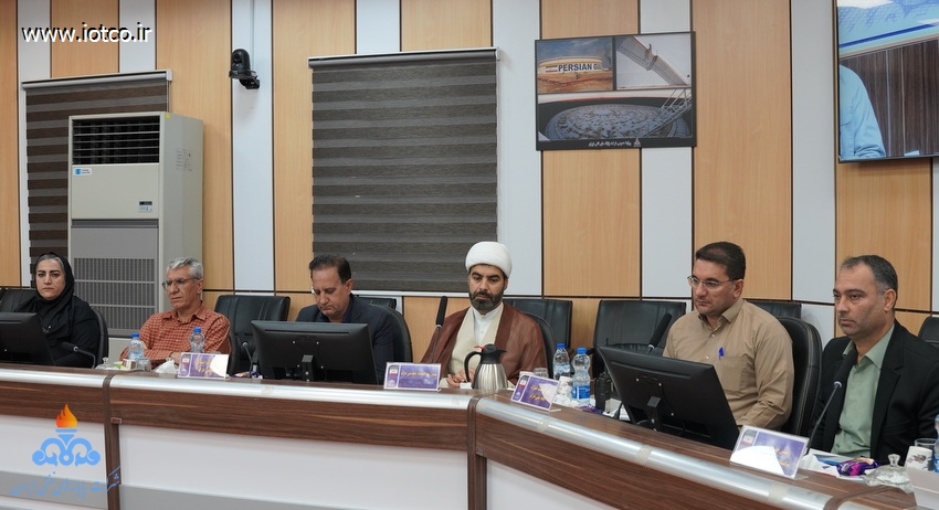 نخستین نشست شورای فرهنگی ورزشی پایانه‌های نفتی در سال ۱۴۰۴ + محمد نوروزی فرد+ پیمان دلیری+ عبداله نجفی 13