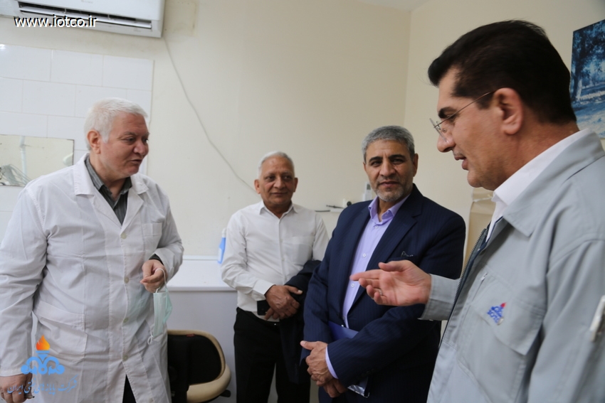 بازدید مدیران ارشد سازمان پدافند غیرعامل کشور از تاسیسات راهبردی صنعت نفت در جزیره خارگ 5