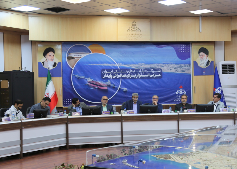 برگزاری نشست تخصصی بررسی مسائل سلامت و احصای نیازمندی‌های حوزه امداد، نجات و درمان در جزیره خارگ 14