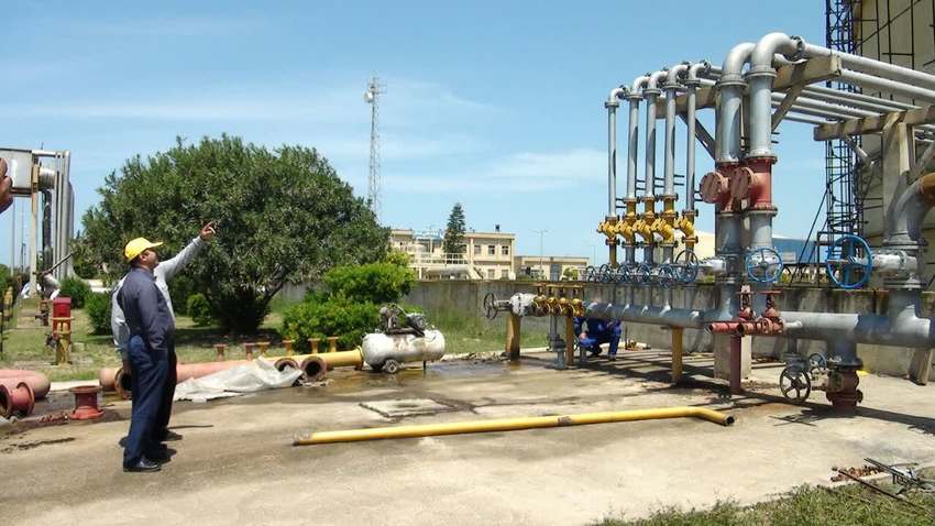 تعویض خطوط آب و فوم مخزن شماره ۱۰۱ + پایانه نفتی شمال 1