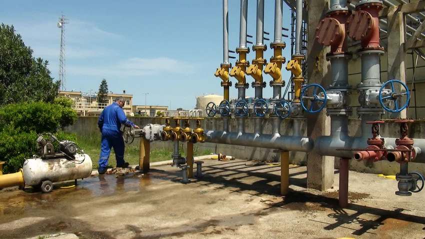 تعویض خطوط آب و فوم مخزن شماره ۱۰۱ + پایانه نفتی شمال 6