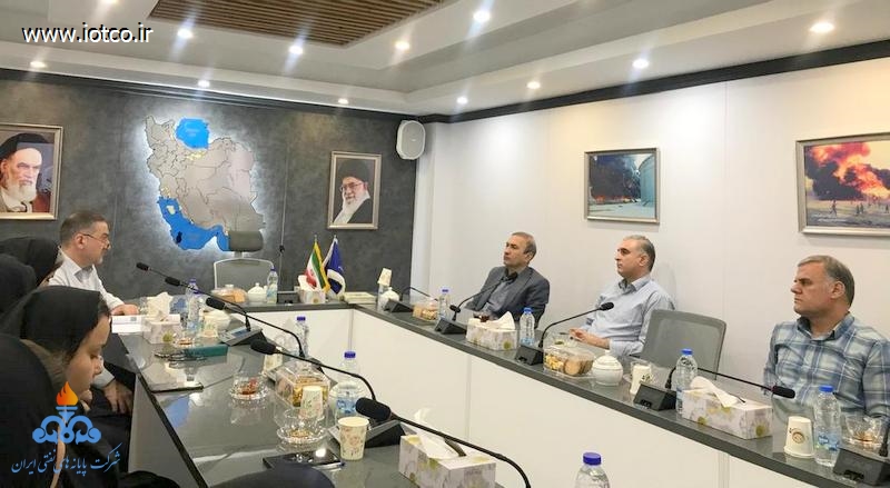 استقرار میز خدمت بیمارستان صنعت نفت تهران + ستاد شرکت پایانه‌های نفتی ایران + هفته سلامت 3