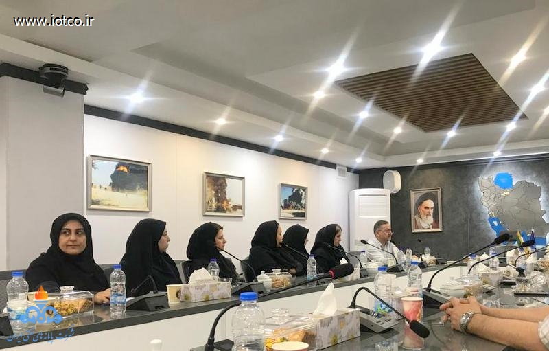 استقرار میز خدمت بیمارستان صنعت نفت تهران + ستاد شرکت پایانه‌های نفتی ایران + هفته سلامت 4