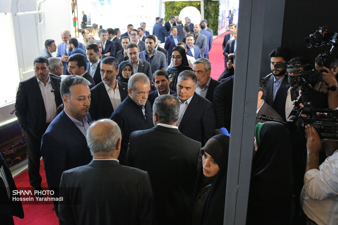 بازدید رئیس‌جمهوری از بیست‌ونهمین نمایشگاه نفت 5