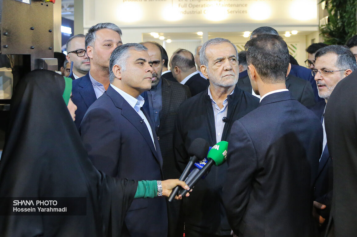 بازدید رئیس‌جمهوری از بیست‌ونهمین نمایشگاه نفت 2 1
