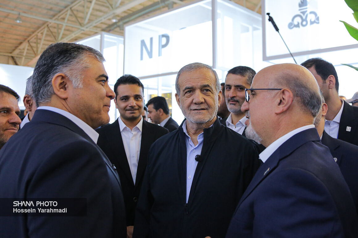 بازدید رئیس‌جمهوری از بیست‌ونهمین نمایشگاه نفت 2 5